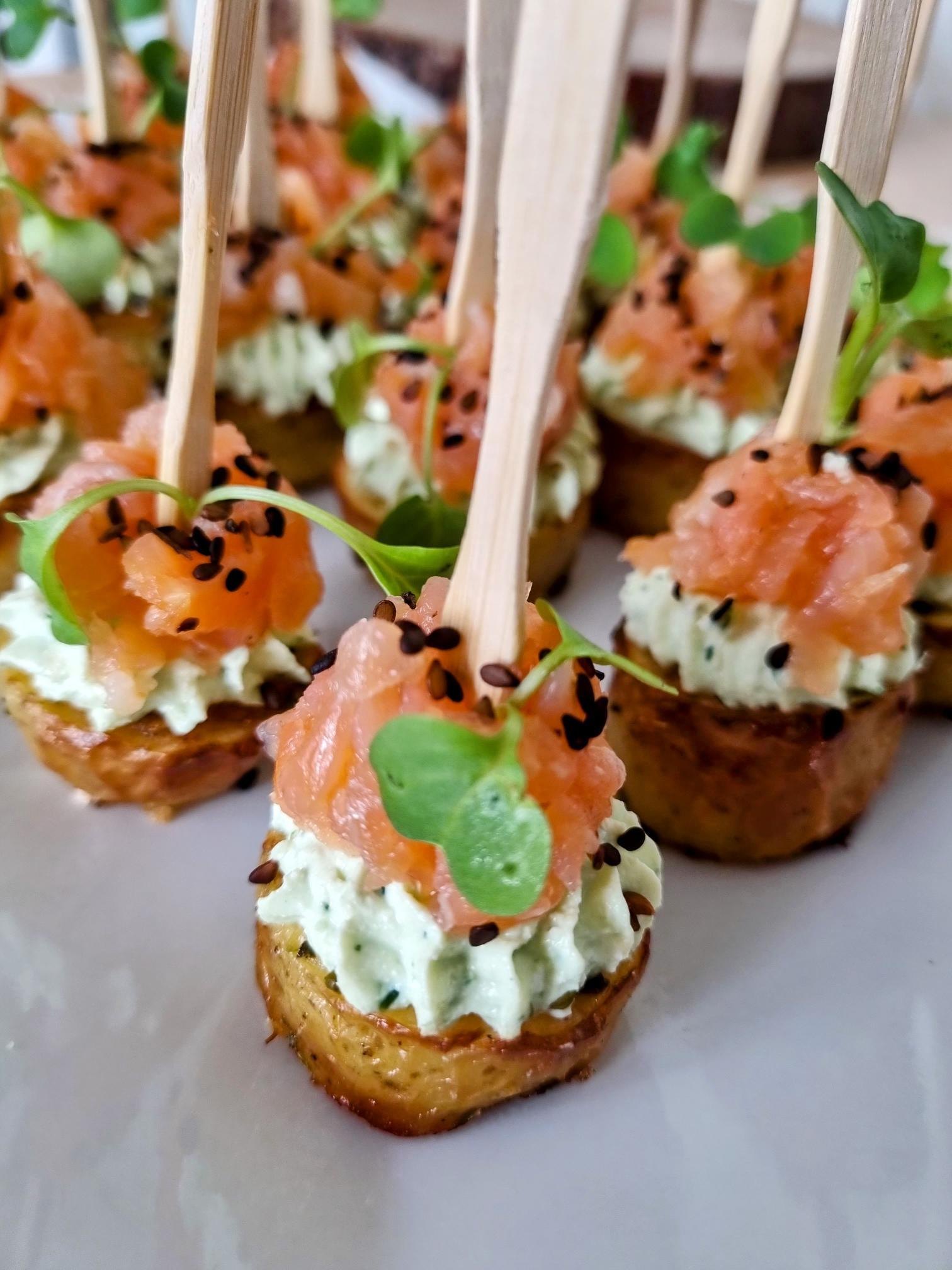 Mini bulvyčių ir lašišos užkandis (GLUTEN free)